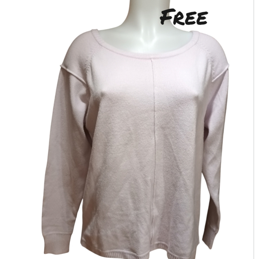 Free with purchase size M ladies sweater